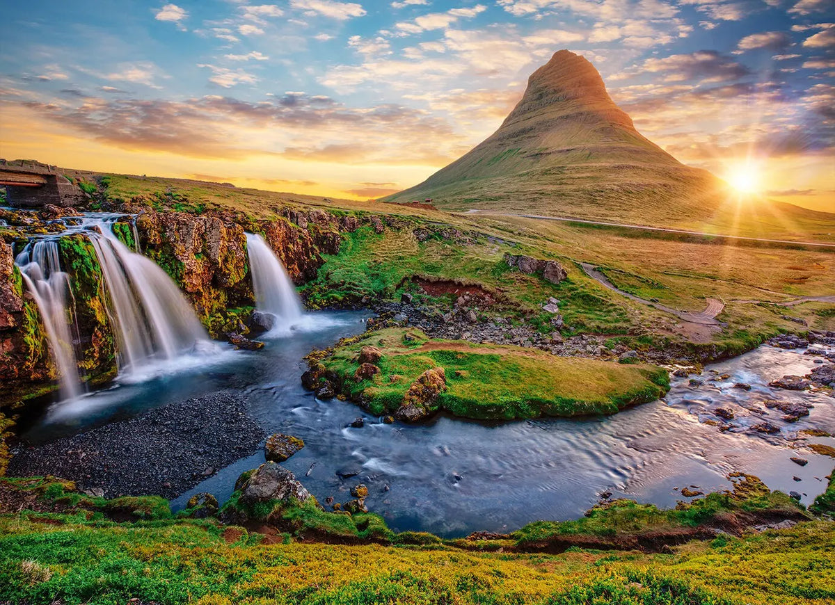 Iceland, Kirkjufellsfoss - 2000 Piece Jigsaw Puzzle (Bluebird) - Completed Puzzle