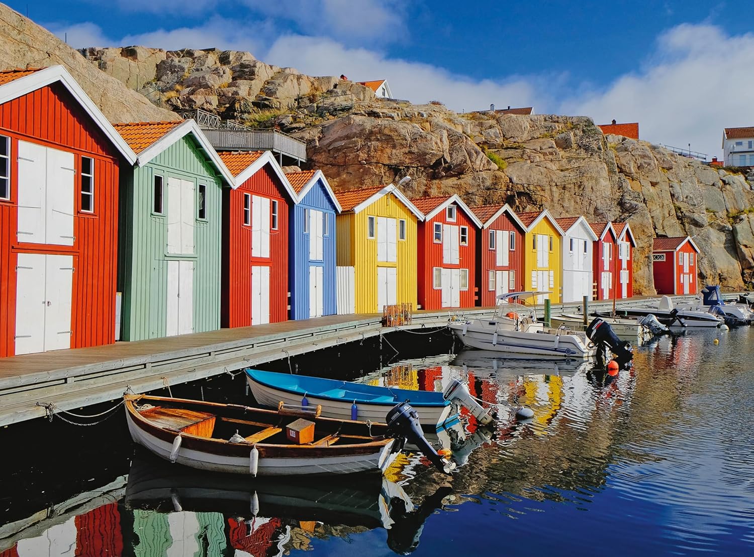 ** Pre-Order ** Colourful Boathouses - 100 XL Piece Jigsaw Puzzle (Ravensburger)