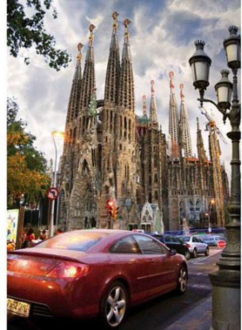 Artwork: La Sagrada Familia, Barcelona, Spain – 1000 Piece Jigsaw Puzzle (Dtoys)