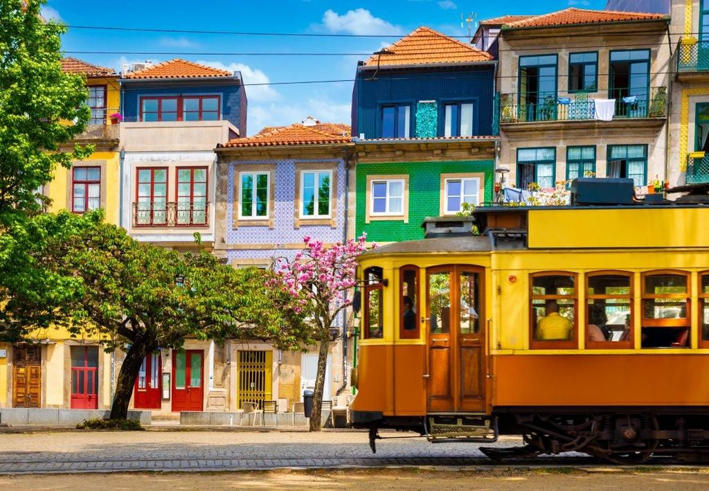 Summer in Porto - 1000 Piece Jigsaw Puzzle (Bluebird)