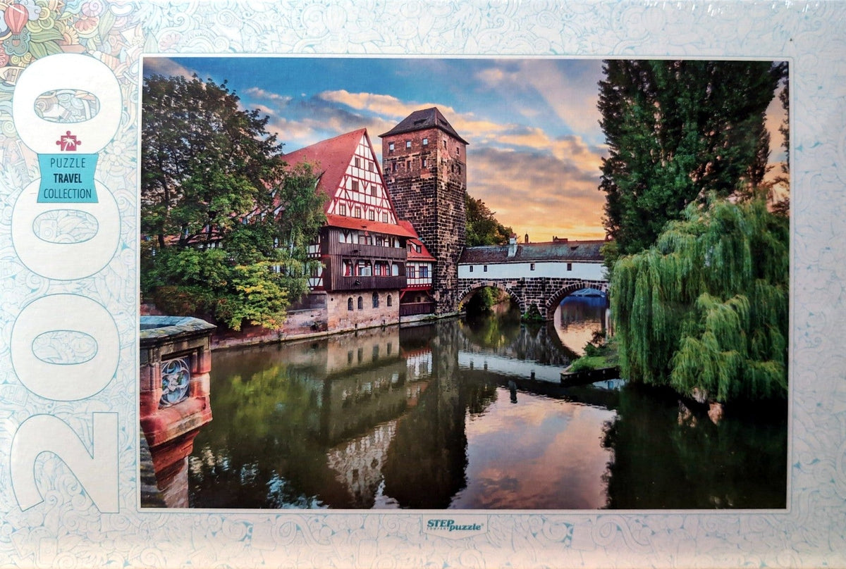 Box, straight on: Nuremberg Weinstadel and Henkersteg at Sunset - 2000 Piece Jigsaw Puzzle (Step Puzzle)