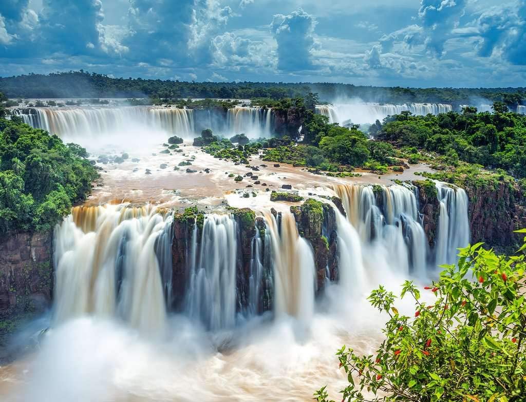 Iguazu Waterfall – 2000 Piece Jigsaw Puzzle (Ravensburger)
