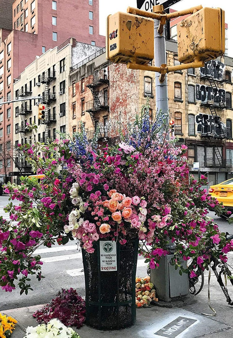 Flowers in New York – 300 Piece Jigsaw Puzzle (Ravensburger)