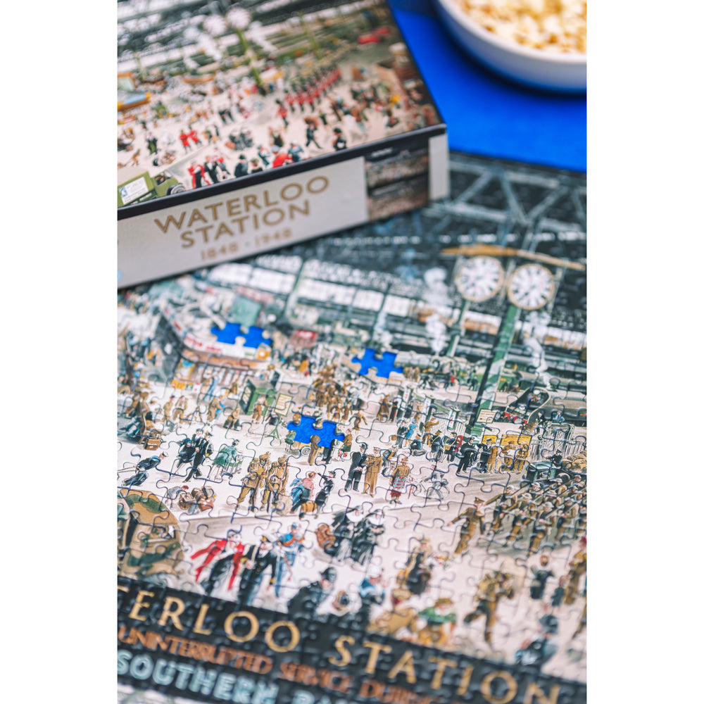 Waterloo Station – 1000 Piece Jigsaw Puzzle (Gibsons)