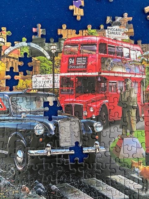 London Calling – 1000 Piece Jigsaw Puzzle (Gibsons)