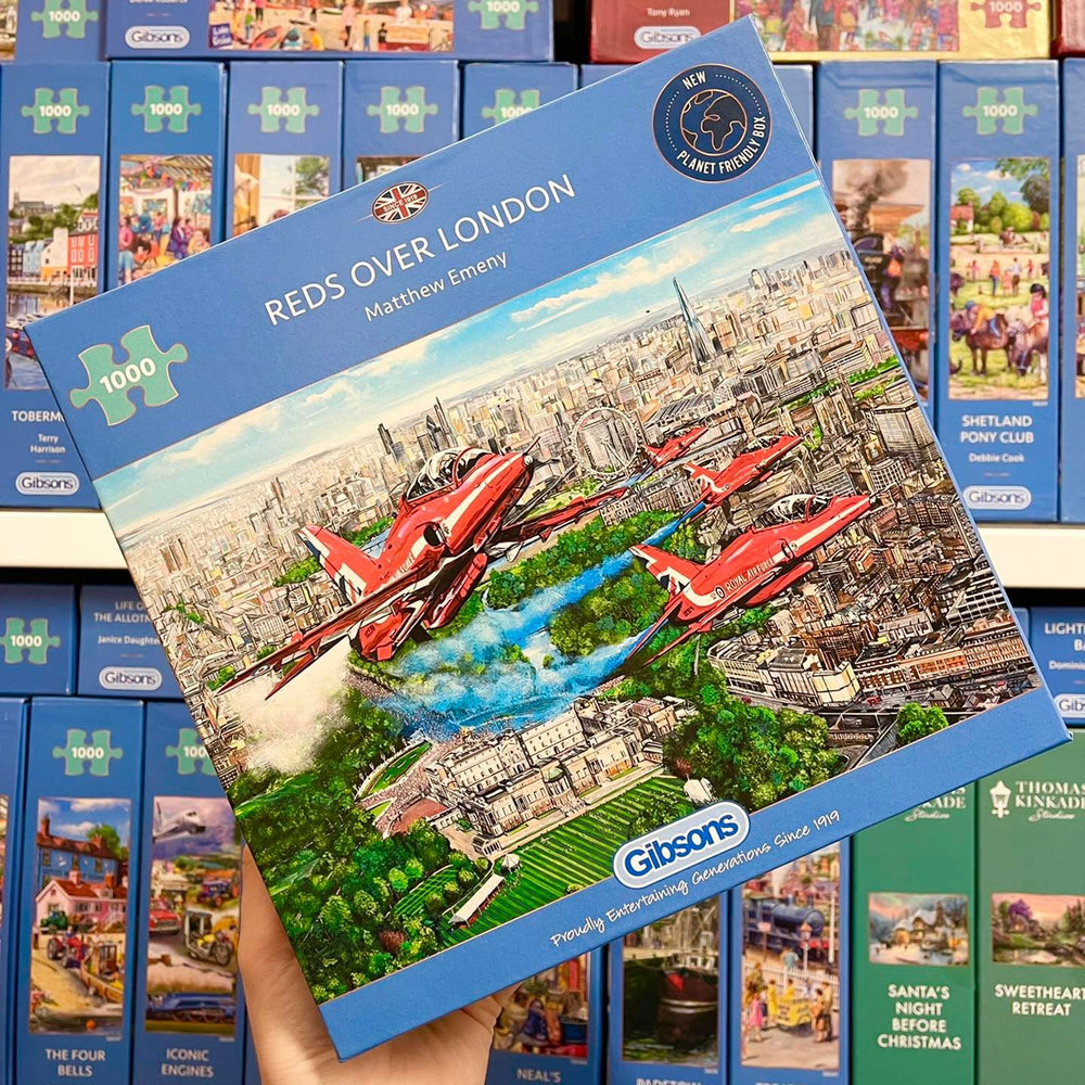 Gibsons - Reds Over London - 1000 Piece Jigsaw Puzzle