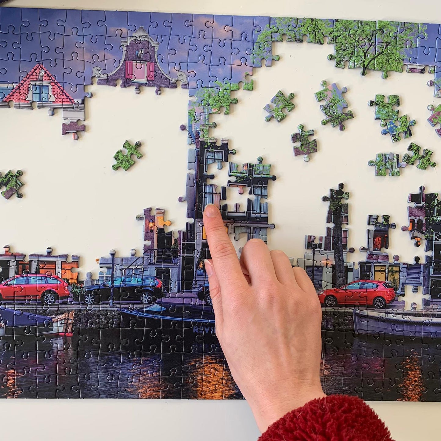 Gibsons - Amsterdam - 636 Piece Jigsaw Puzzle