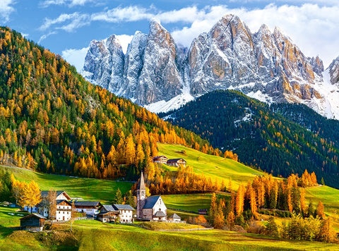 Church of St. Magdalena, Dolomites – 2000 Piece Jigsaw Puzzle (Castorland)